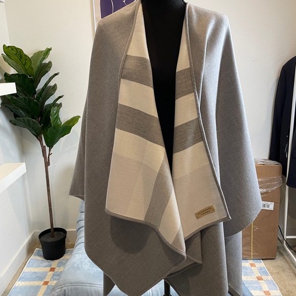 Burberry Sweaters - Burberry 100% wool cape reversible new with tag
